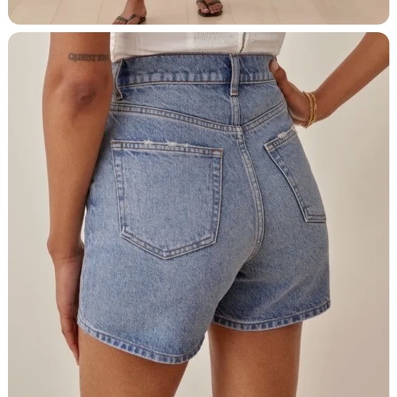 Reformation Amy Button High Rise Short - Picture 2 of 5